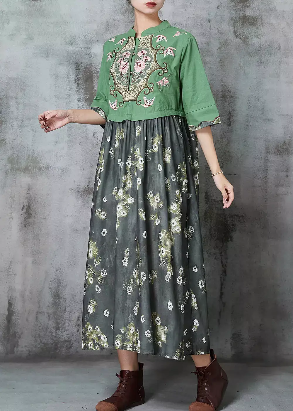 Fine Green Embroidered Patchwork Cotton Vacation Dresses Summer JK1043