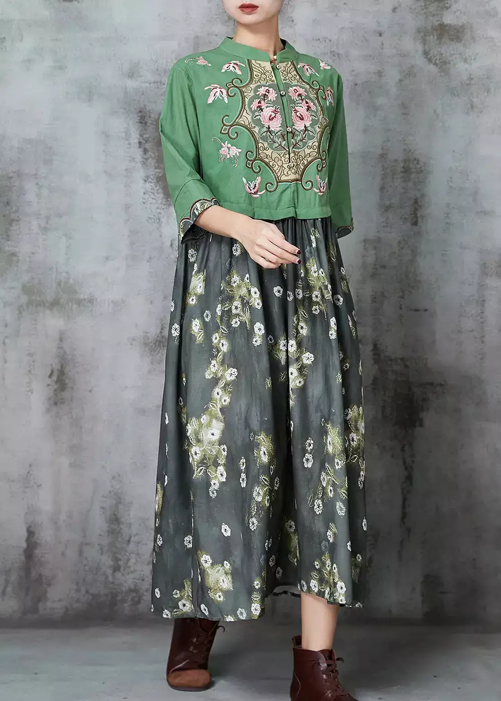 Fine Green Embroidered Patchwork Cotton Vacation Dresses Summer JK1043