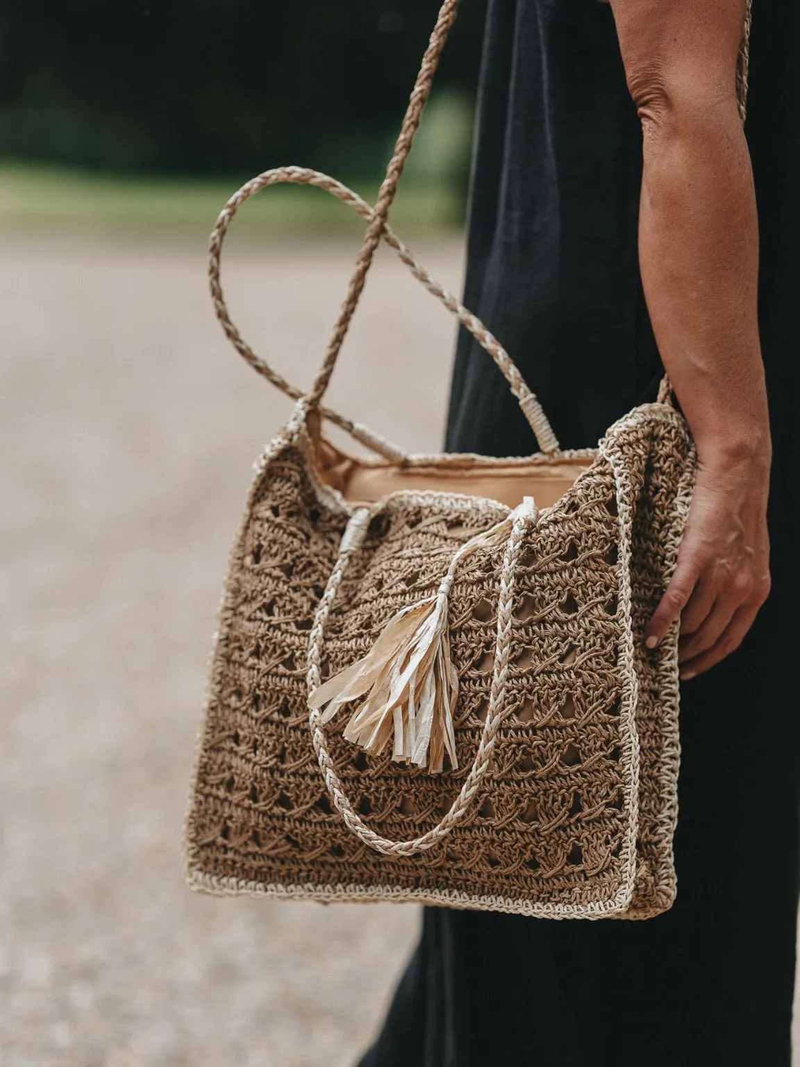 Loose Weave Tassel Bag